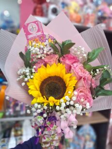 Bouquet Girasol con rosa empaque de lujo
