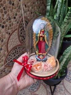 Virgen full color Urna de vidrio