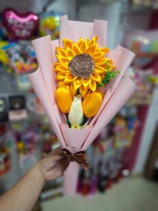 Bouquet Eterno Girasol con Tulipanes empaque de lujo