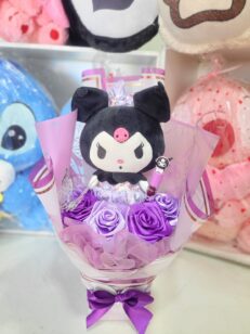 Personaje con rosas eternas- Kuromi