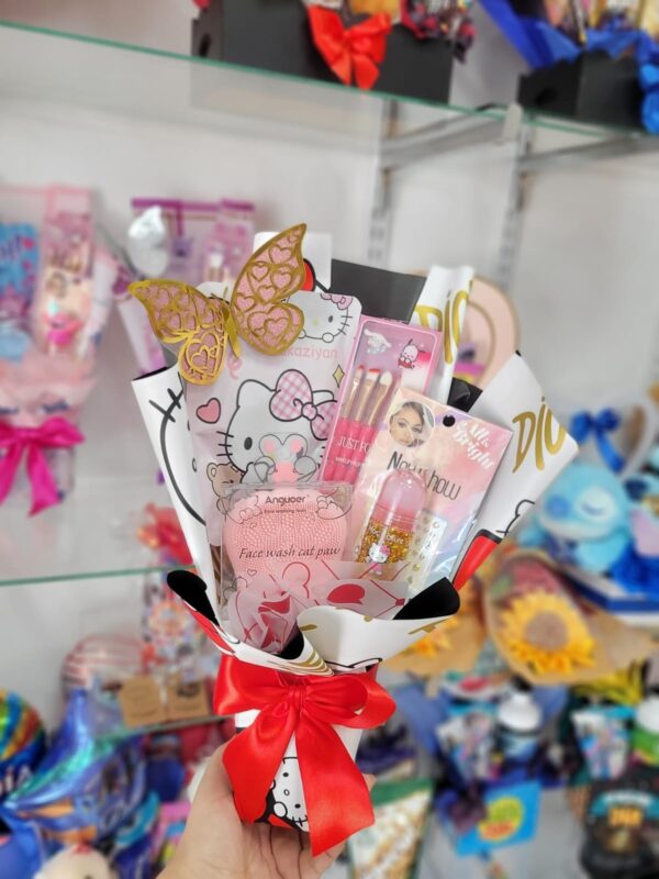 e9022349-1a5a-4a7f-af80-a880c126a95c