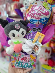 Personaje dulcero Eco (stich, Angela, Kuromi, hello kitty, snopy, capibara)