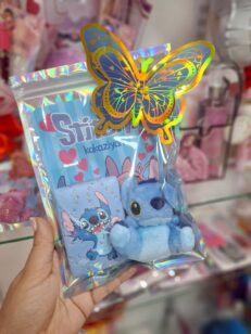 Set Cuidado y amor para Ella Stich, disponible en azul y rosa
